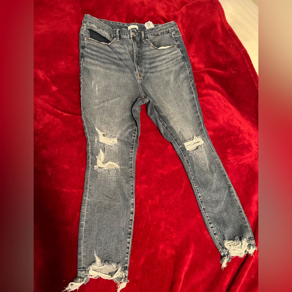 Good American Distressed Jeans Size 18 (fits size 16)